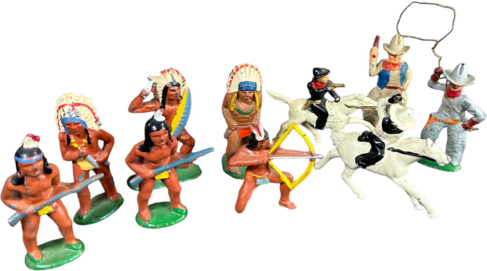 LOT OF TEN COWBOY & INDIAN LEAD FIGURES (1 of 5)