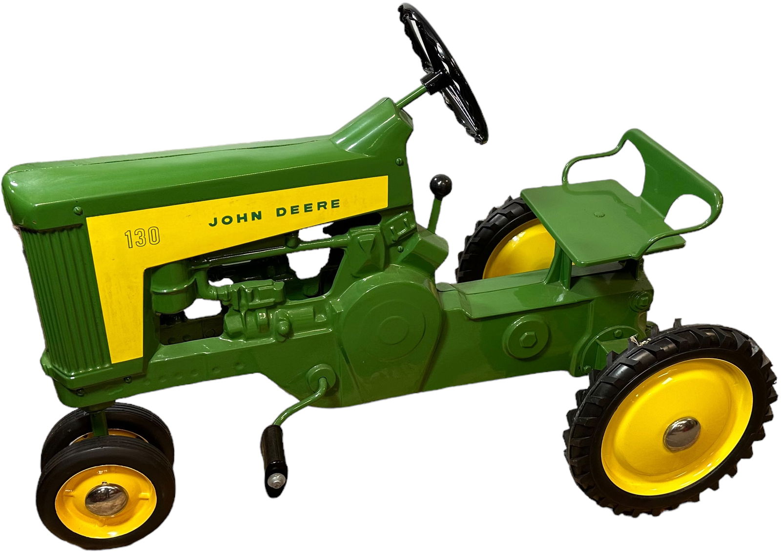 JOHN DEERE 130 PEDAL TRACTOR (1 of 4)
