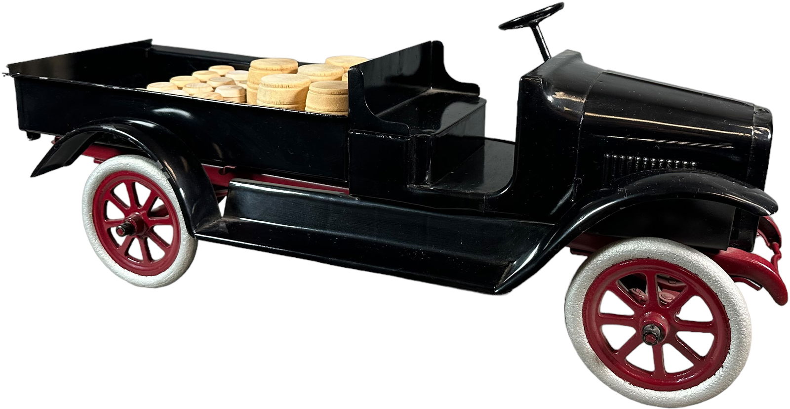 BUDDY L SPOKE WHEEL EXPRESS TRUCK: 607. BUDDY L SPOKE WHEEL EXPRESS TRUCK | 24" l. | Professionally Restored. | $250 - $500