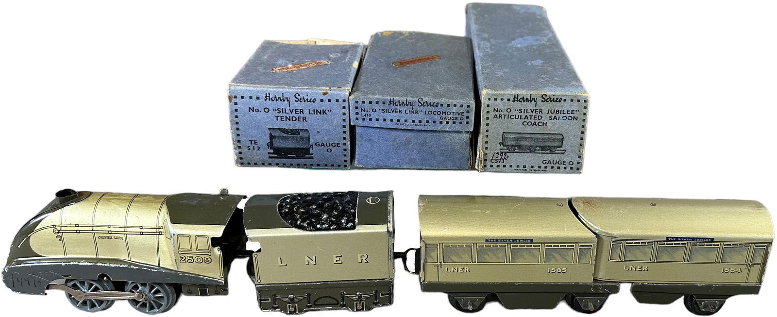 BOXED HORNBY SILVER JUBILEE TRAIN (1 of 2)