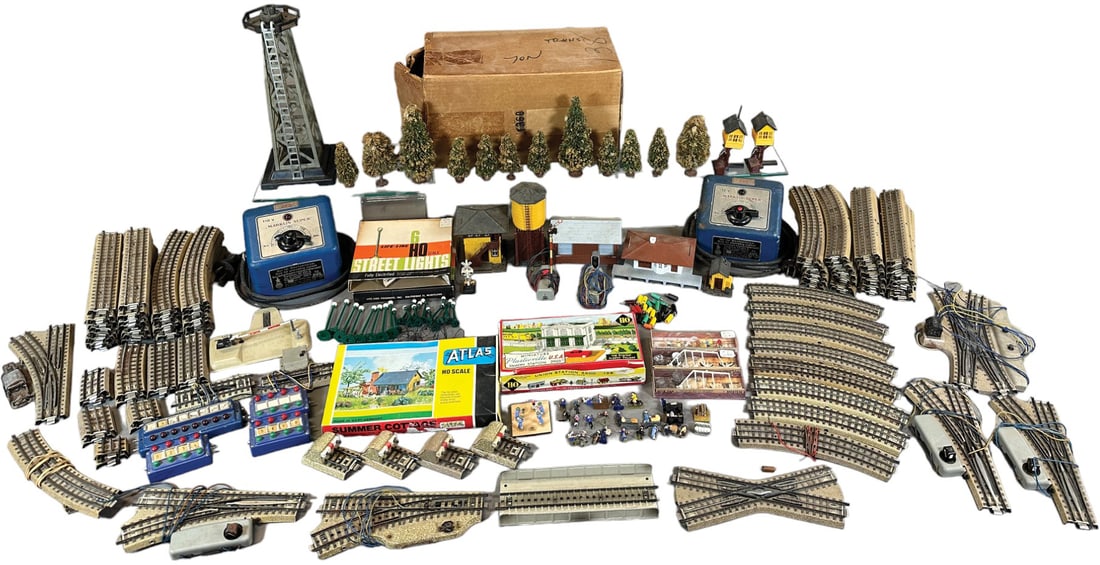 LOT OF MARKLIN HO TRACK, TRANSFORMERS (1 of 6)