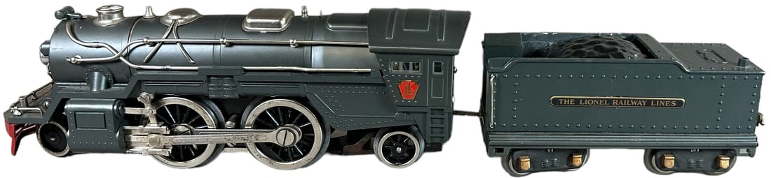 BOXED LIONEL 385E LOCO AND 385W TENDER (1 of 6)