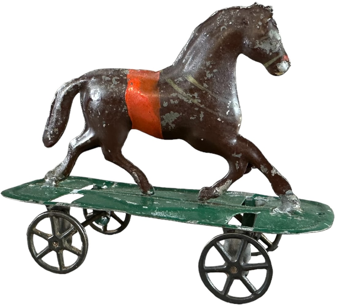 FALLOWS BROWN HORSE PLATFORM TOY (1 of 3)