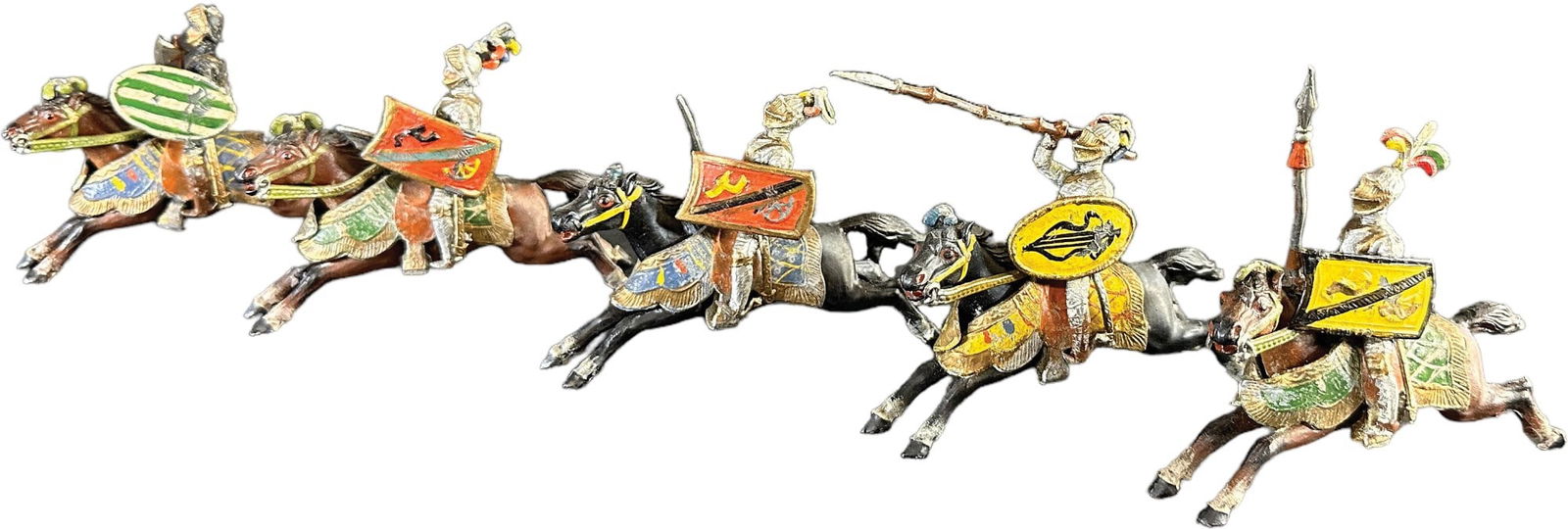 HEYDE MOUNTED 60MM KNIGHTS (1 of 6)