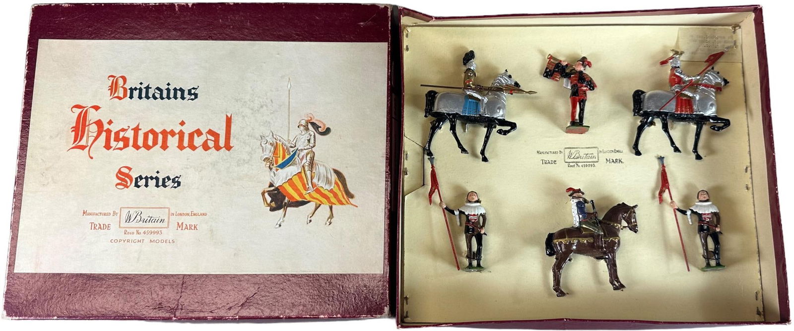 BRITAINS SET #9497 KNIGHTS IN ARMOR (1 of 6)