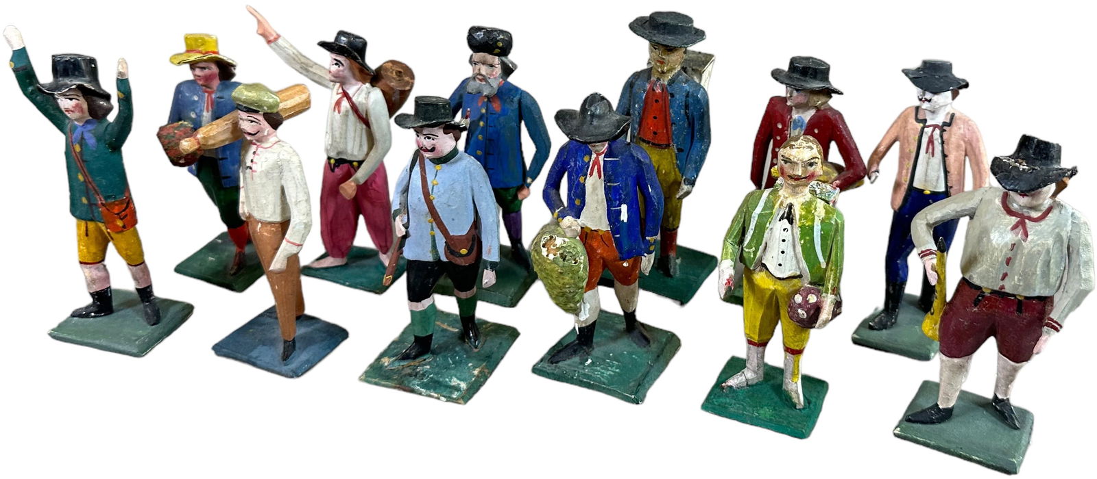 ASSORTED TOWNSFOLK GRULICH FIGURES (1 of 6)