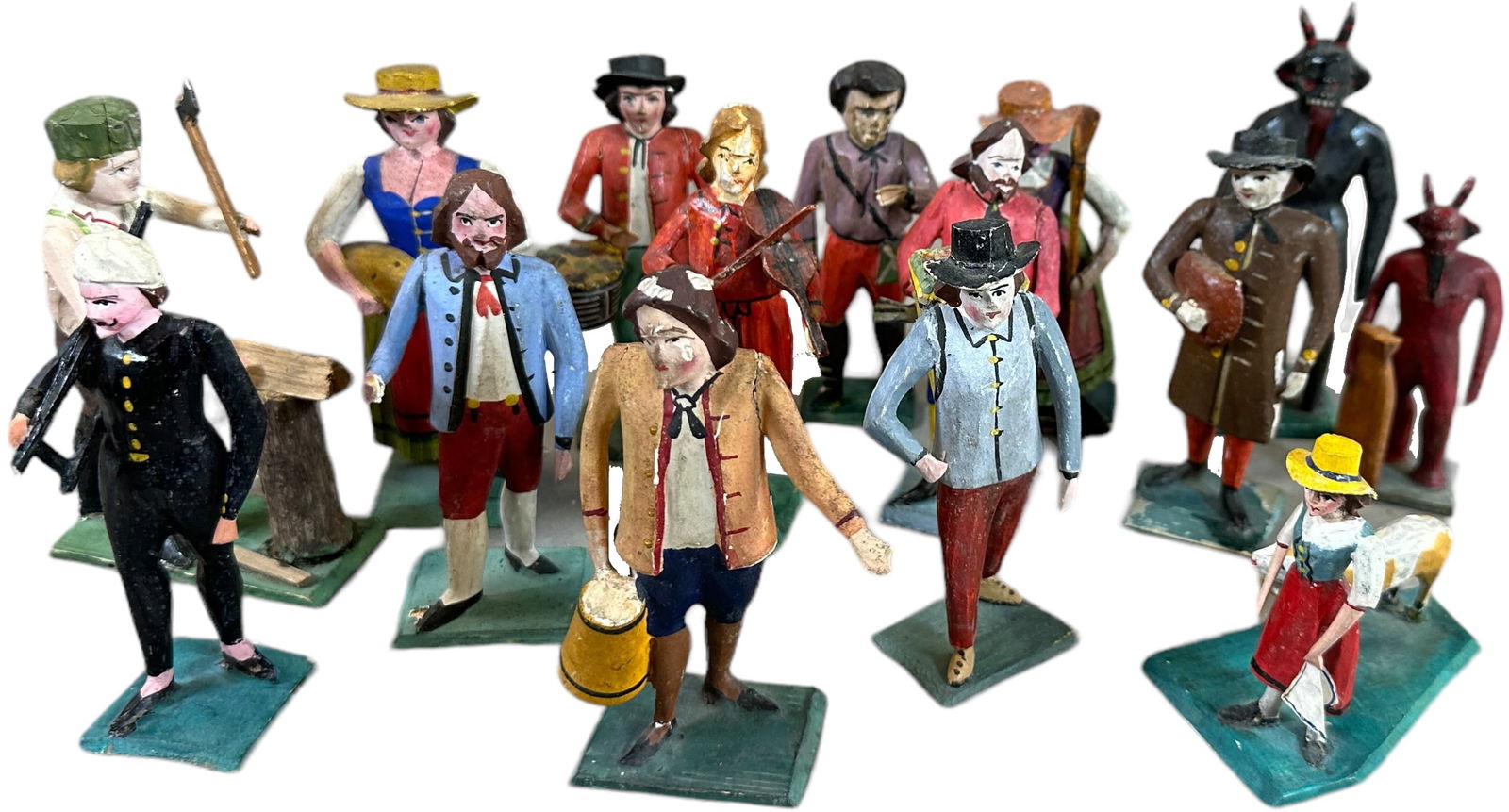ASSORTED TOWNSFOLK GRULICH FIGURES (1 of 6)