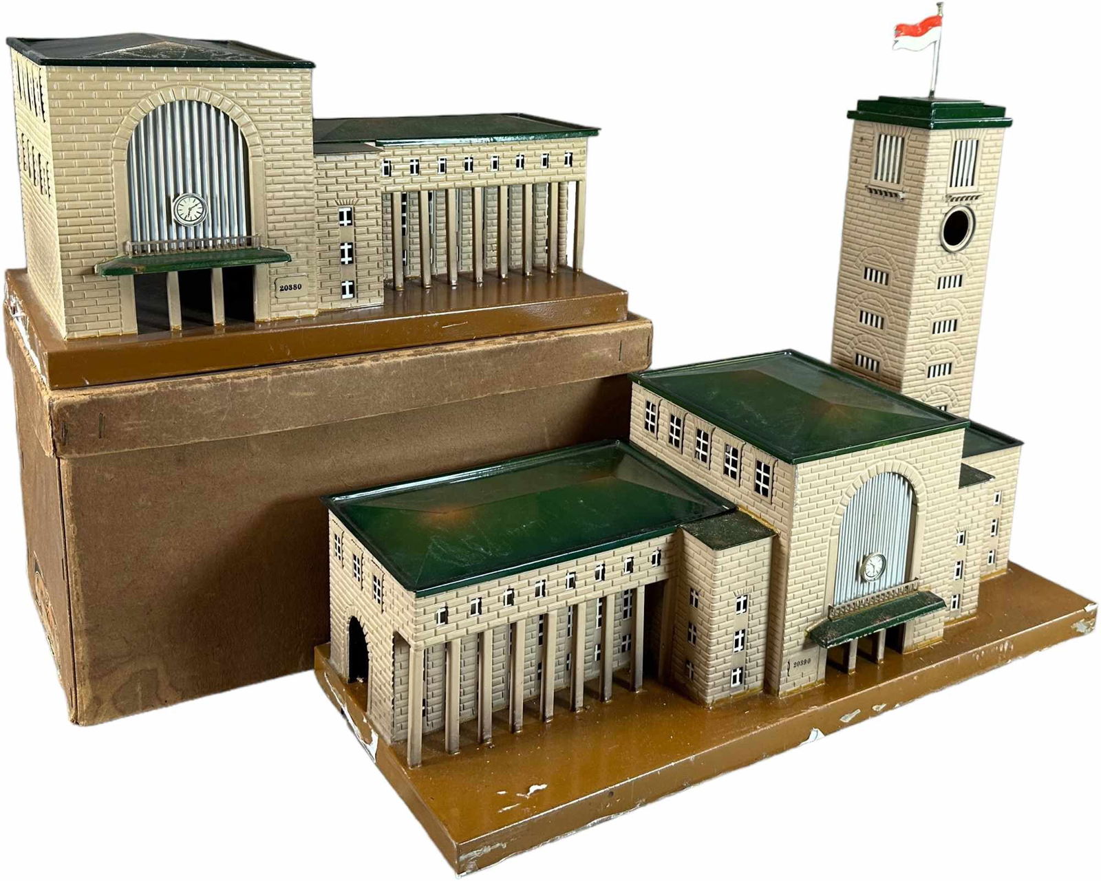 MARKLIN #2038B TRAIN STATION (1 of 12)