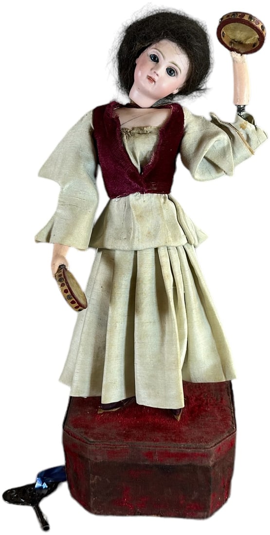 GYPSY TAMBOURINE PLAYER AUTOMATON (1 of 7)
