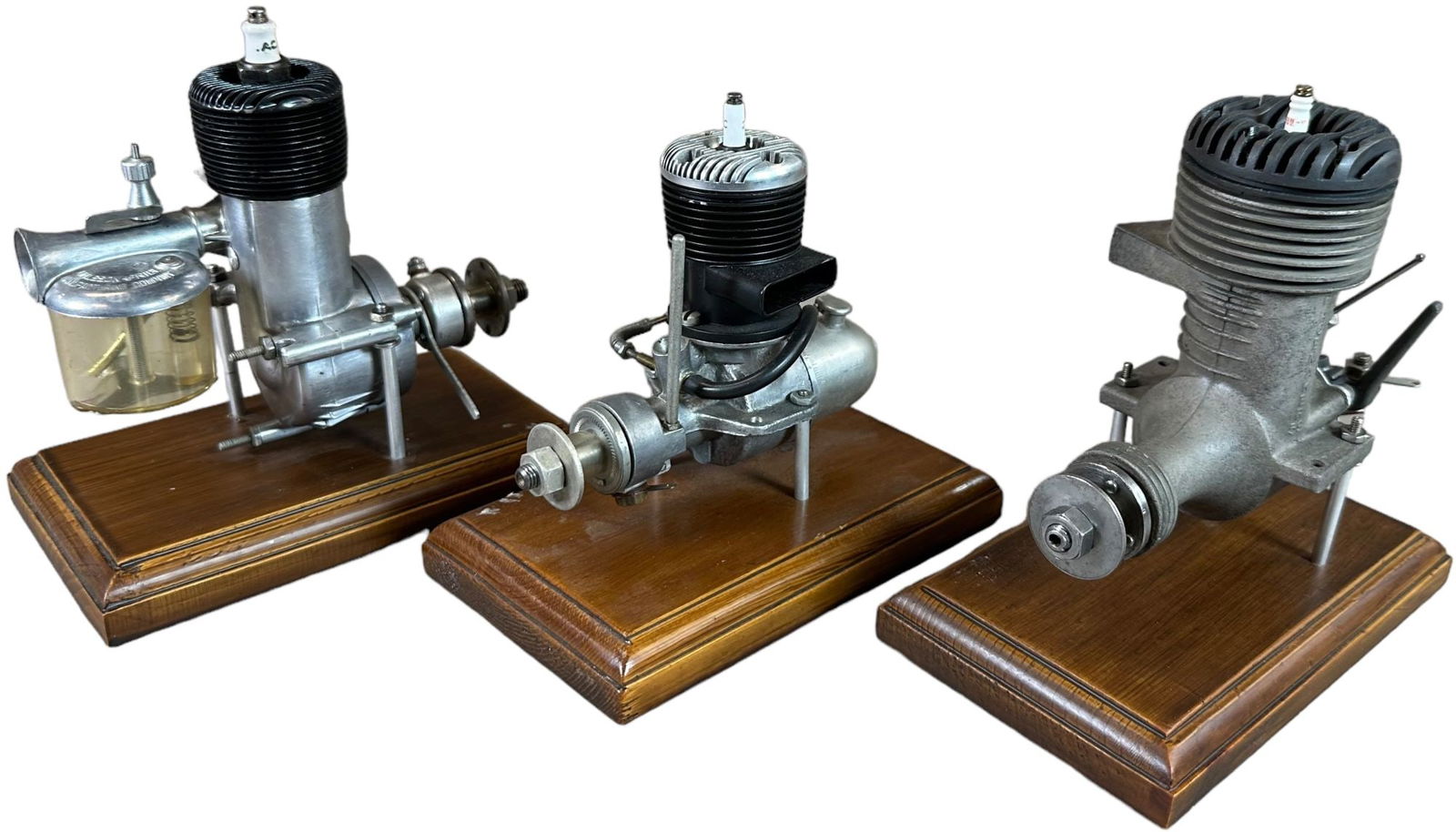 SPARK IGNITION AIRPLANE ENGINES (1 of 5)