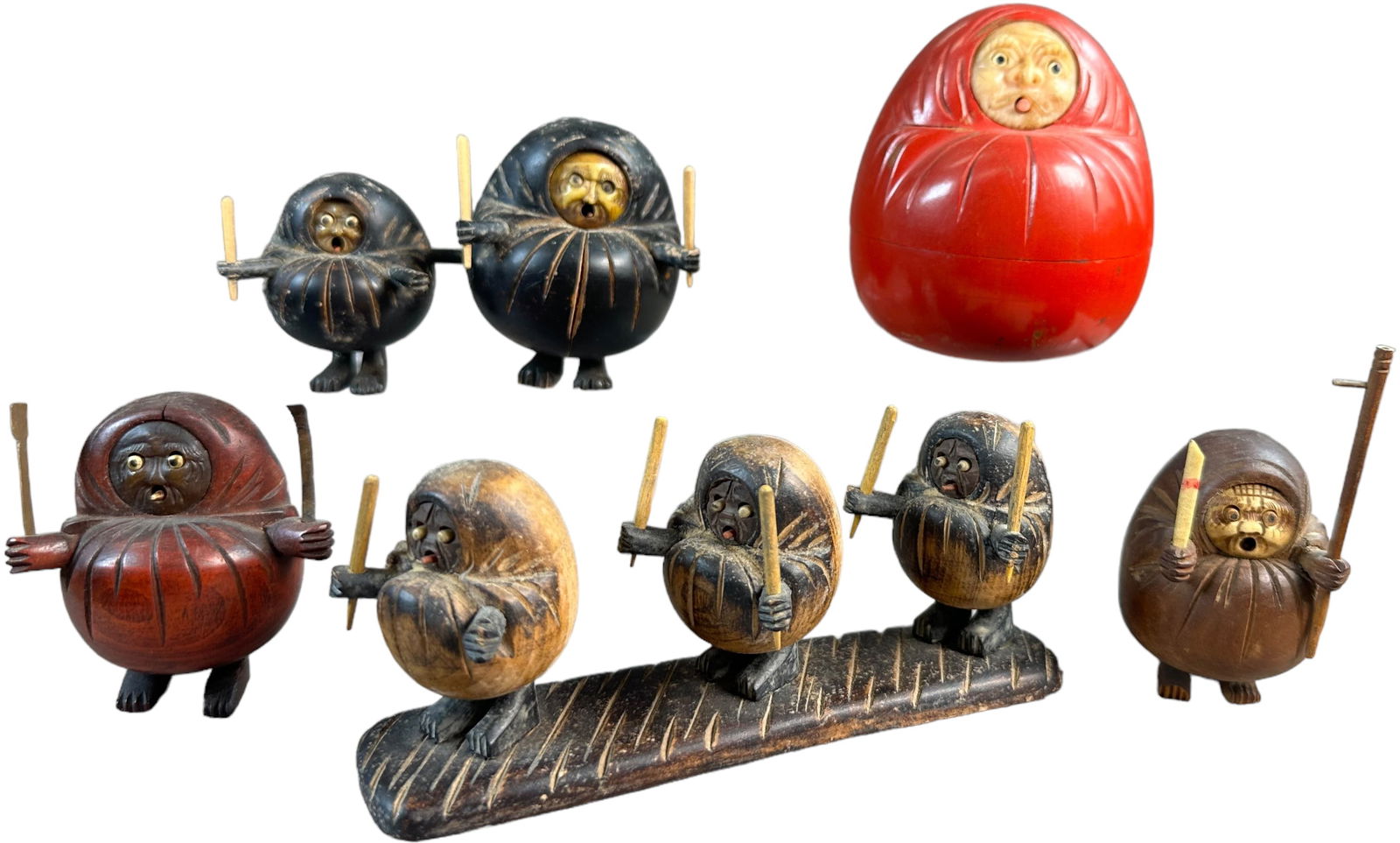 FIVE KOBE EGG-SHAPED FIGURES (1 of 9)