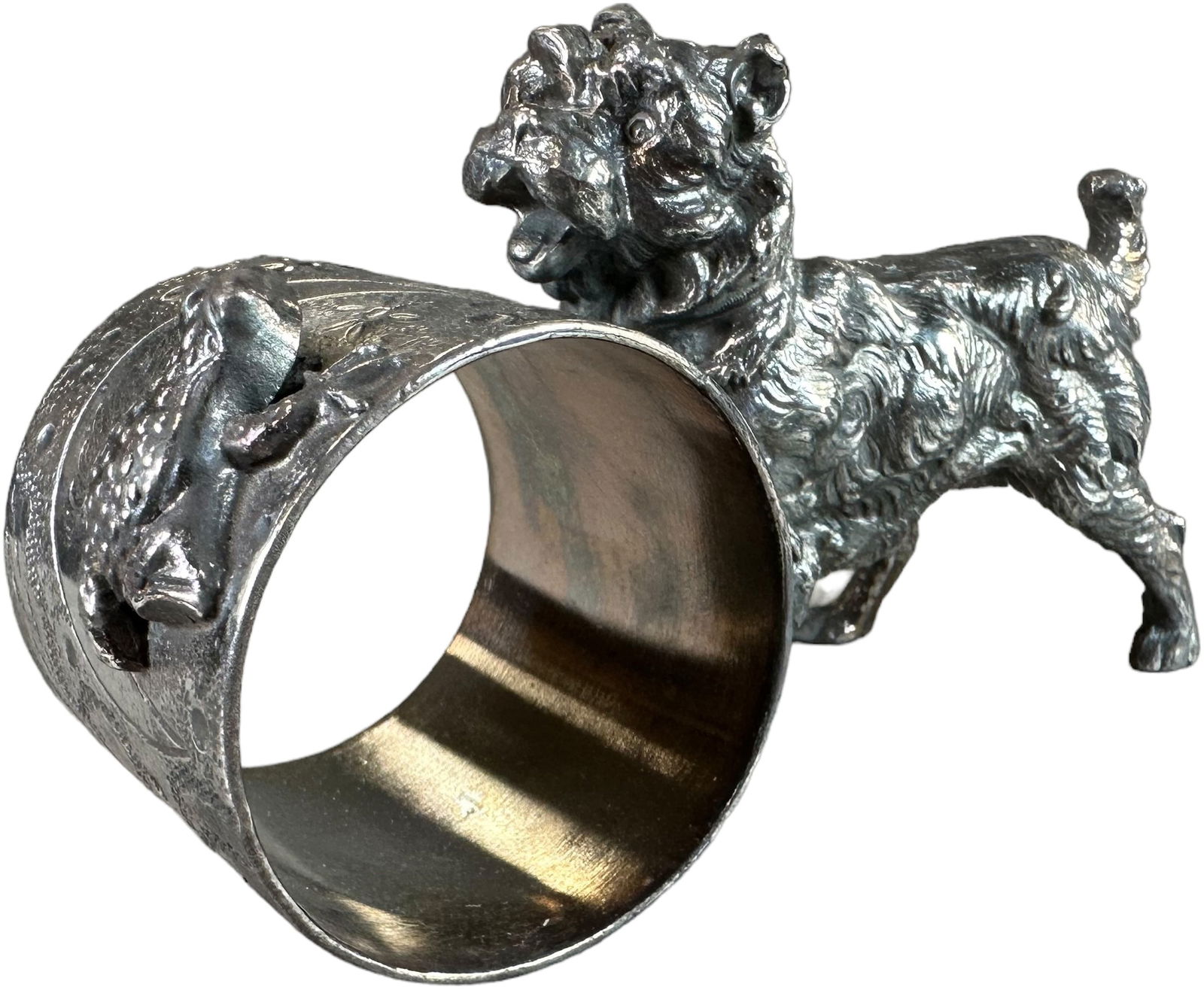 DOG AND FROG VICTORIAN FIGURAL NAPKIN RING (1 of 6)