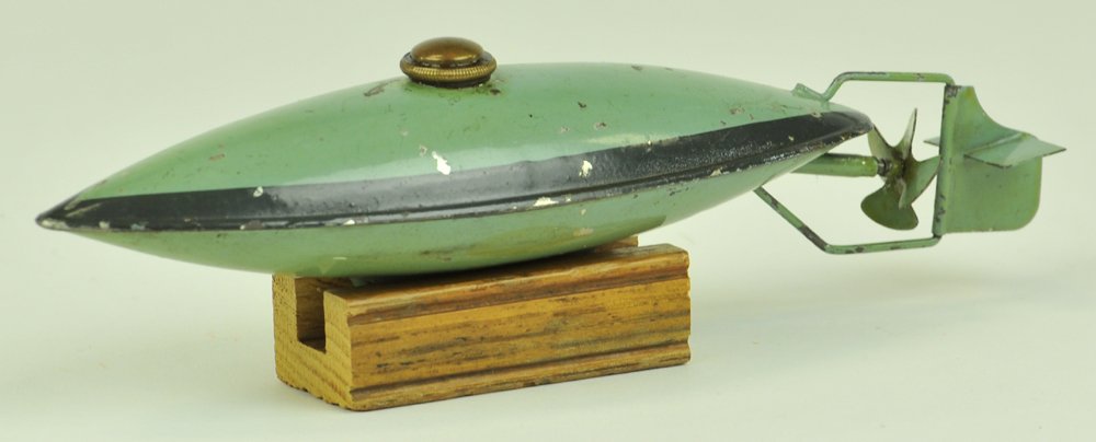 BING SUBMARINE: Germany, $155/95, circa 1914, hand painted overall, grey deck and hull, black striping and port holes, clockwork wound through deck side screw access. 7" l.