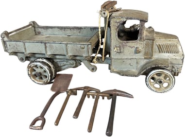 ARCADE MACK T-BAR DUMP TRUCK