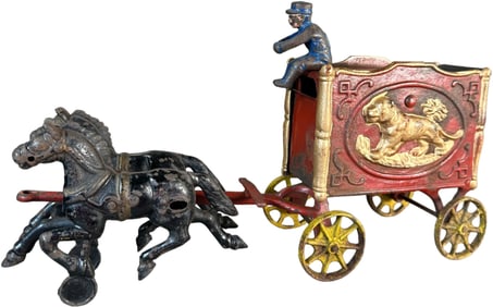 SMALL HUBLEY CRICUS LION WAGON