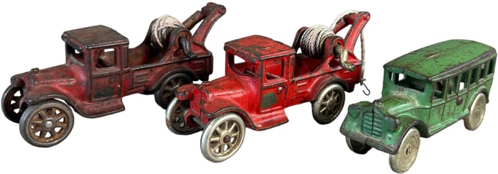 THREE SMALL ARCADE AUTOS