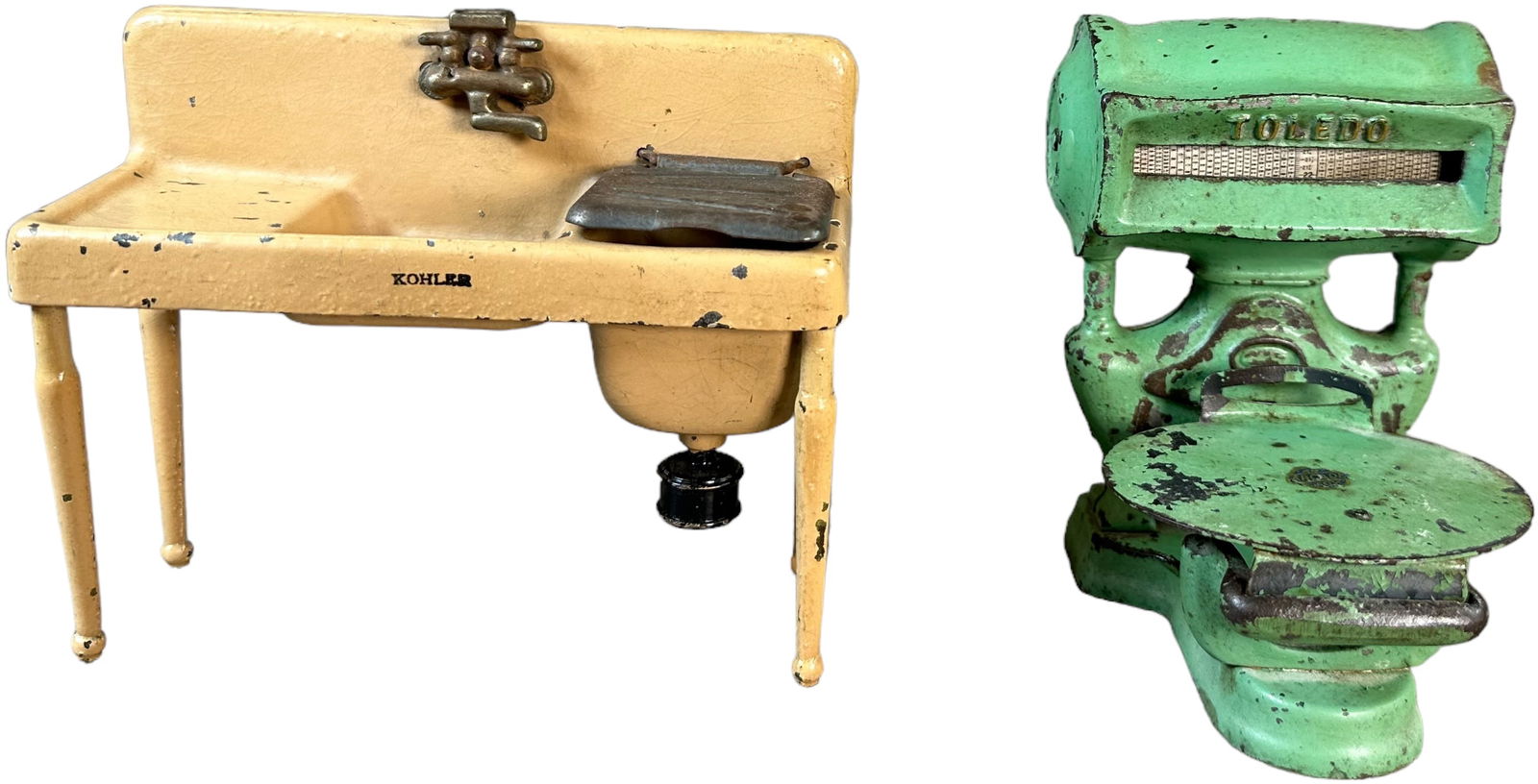 ARCADE KITCHEN SINK W/ KILGORE TOLEDO SCALE (1 of 7)