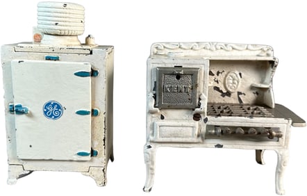 ARCADE GE REFRIGERATOR & KENT RANGE