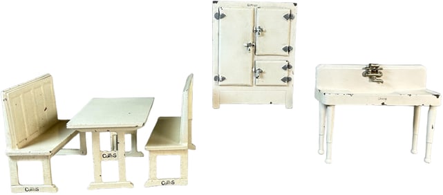 ARCADE FIVE PIECE IRON KITCHEN SET