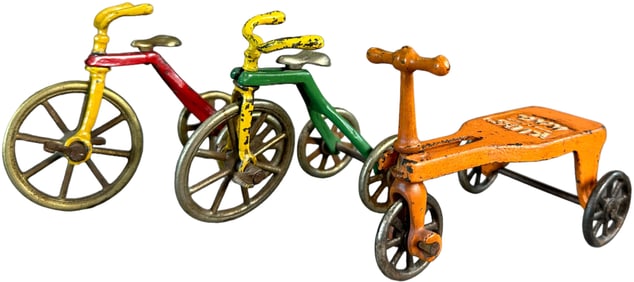 KILGORE KIDS KAR W/ TWO TRIKES