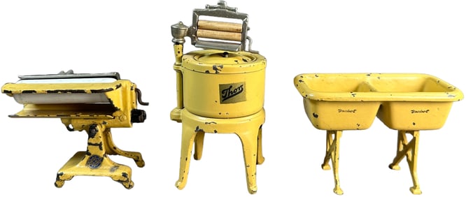 ARCADE THREE PIECE LAUNDRY ROOM SET