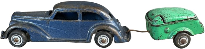 ARCADE SEDAN W/ MULLINS TRAILER