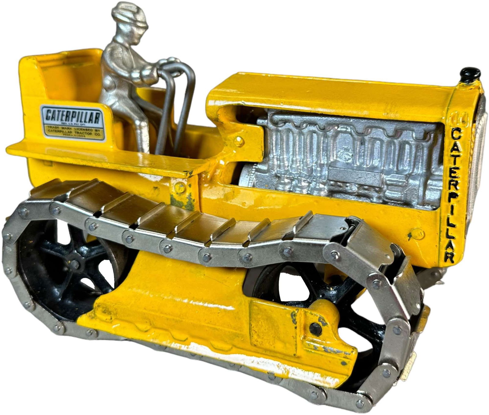 ARCADE CATERPILLAR DIESEL TRACTOR (1 of 7)