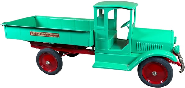 STURDITOY CONSTRUCTION DUMP TRUCK