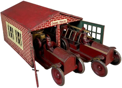 TURNER ENGINE HOUSE W/ PUMPER AND LADDER TRUCKS