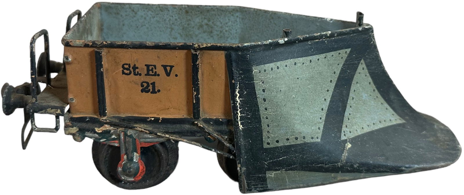 EARLY MARKLIN SNOW PLOW CAR (1 of 5)