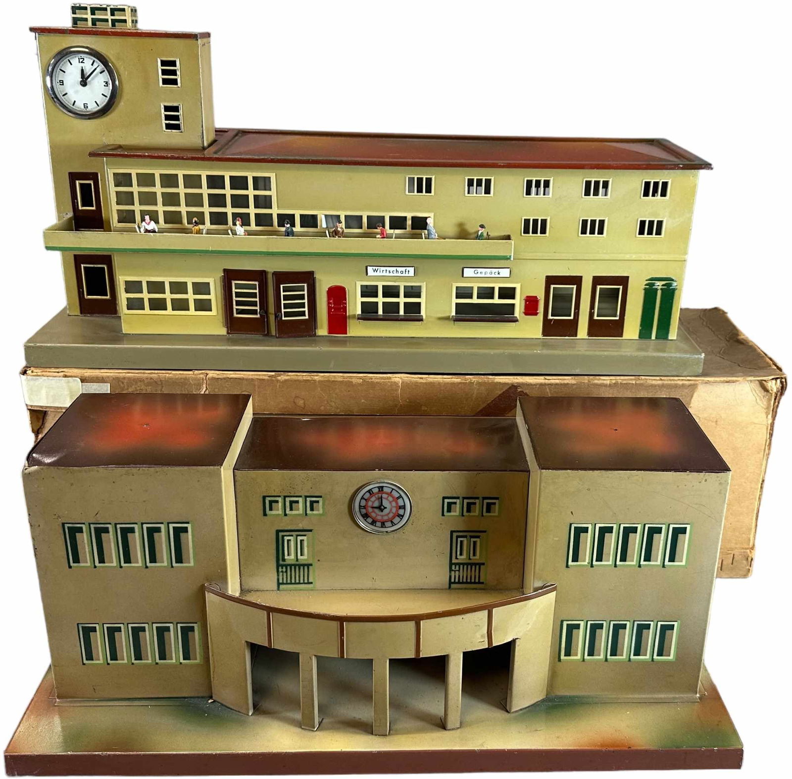 MARKLIN BAUHAUS STATIONS (1 of 7)