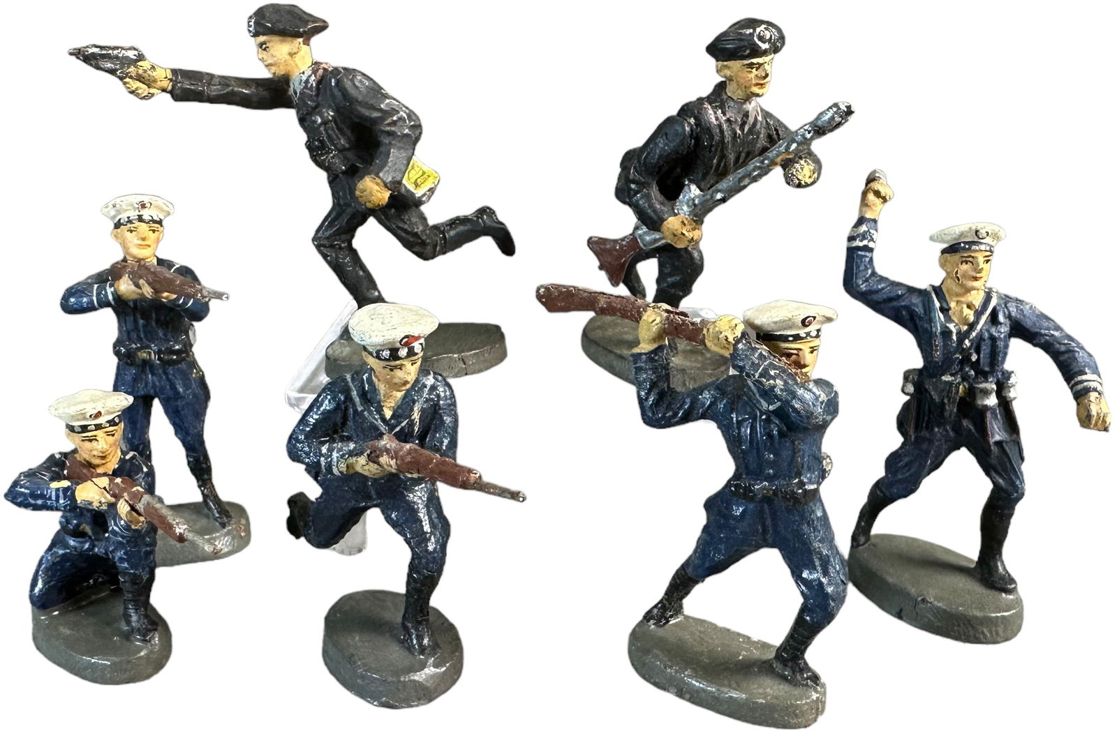 ELASTOLIN GERMAN SOLDIERS IN ACTION (1 of 7)