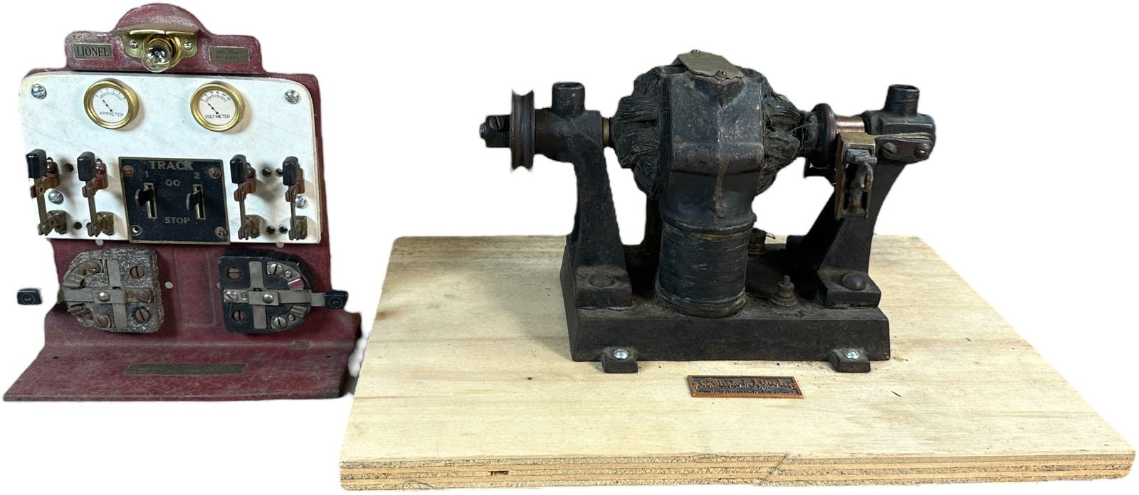 CARLISLE & FINCH MOTOR W/ LIONEL CONTROL PANEL (1 of 7)