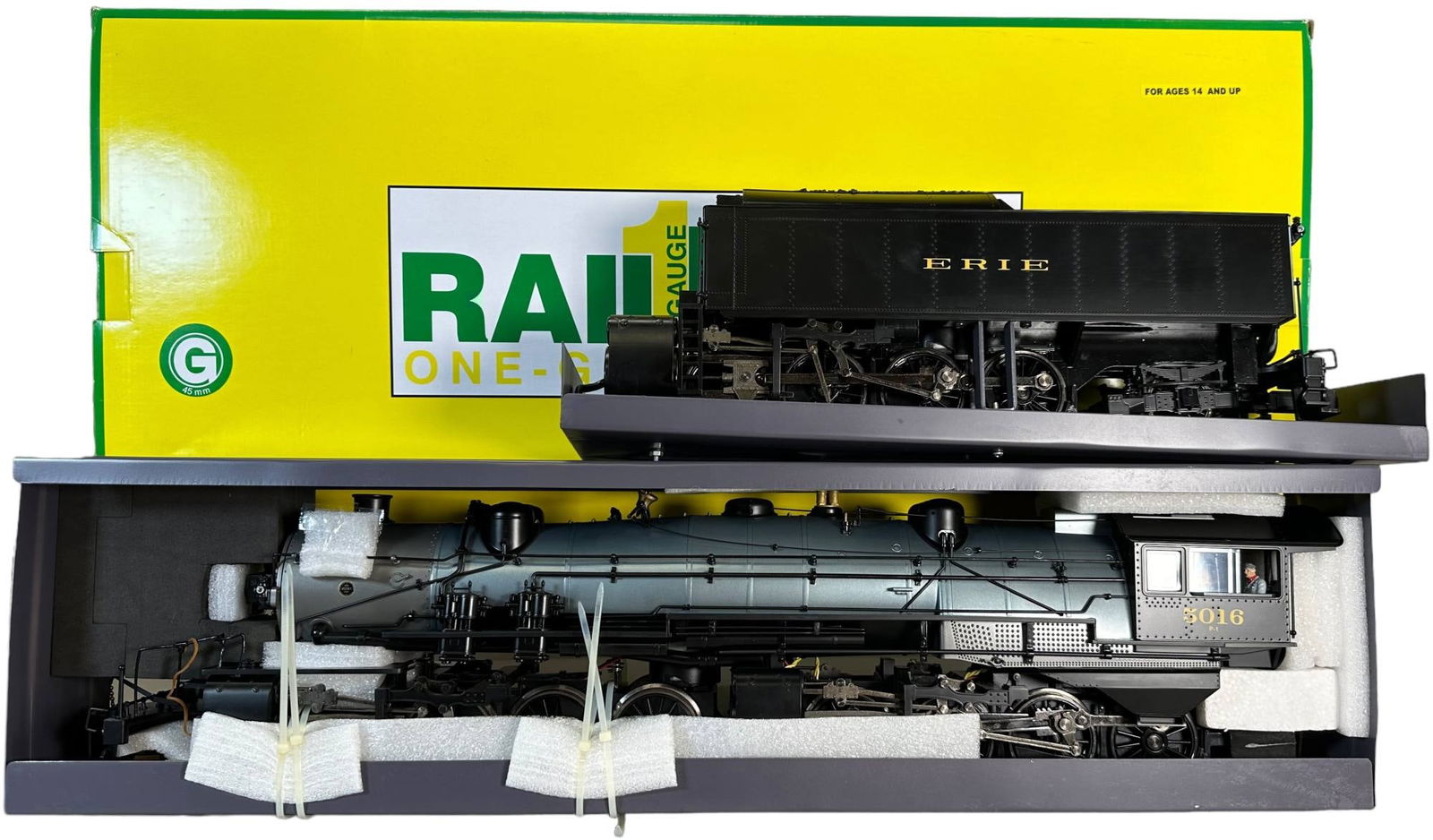 MTH RAILKING 2-8-8-8-2 TRIPLEX LOCOMOTIVE (1 of 9)