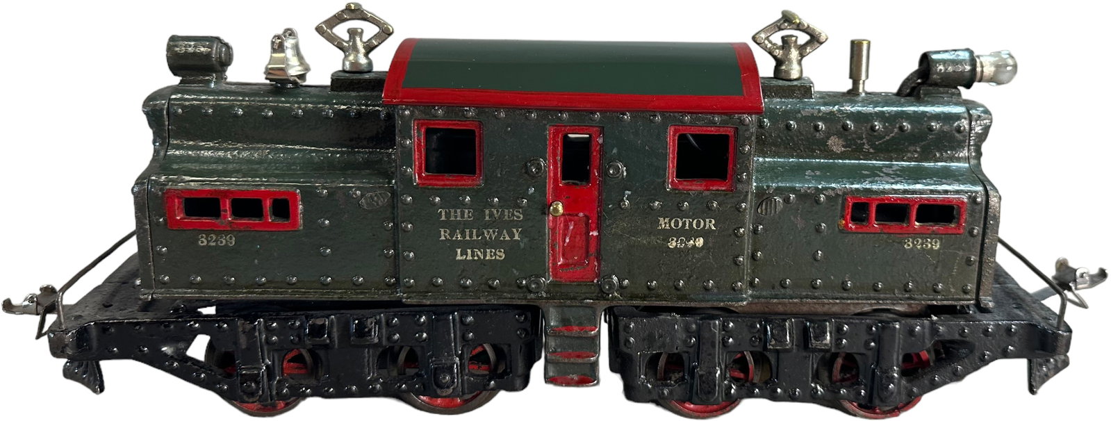 IVES 3239 ELECTRIC LOCOMOTIVE: 316. IVES 3239 ELECTRIC LOCOMOTIVE | Gauge 1, electric. Ex: Cantey Johnson Collection. | 12" l. | Roof repainted, one cow catcher, bell and couplers replaced, (Excellent Condition) | $300 - $600