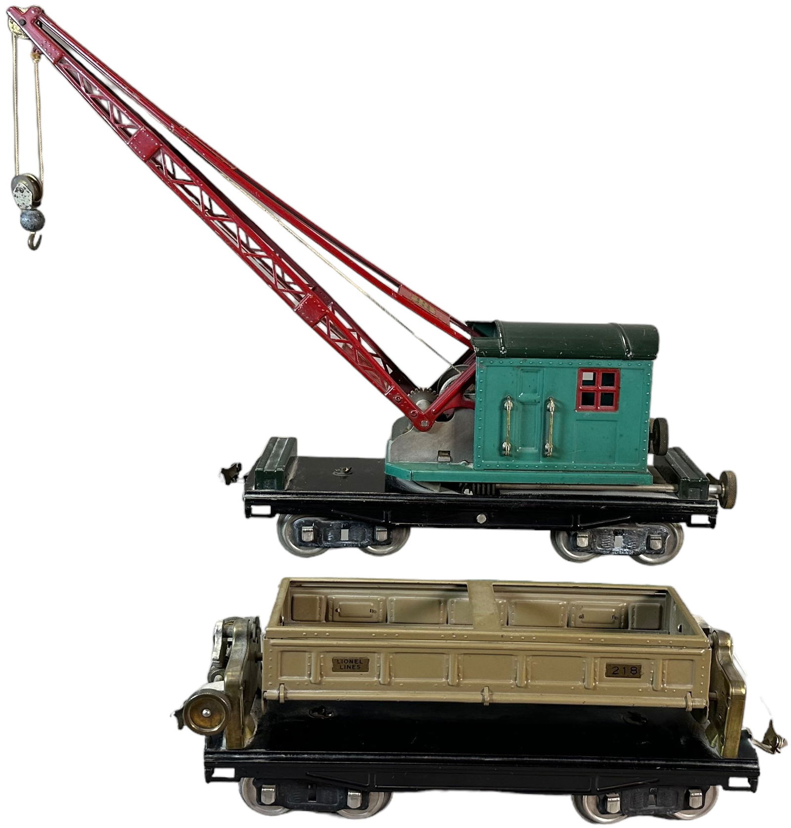 LIONEL 219 CRANE & 218 DUMP CAR (1 of 5)