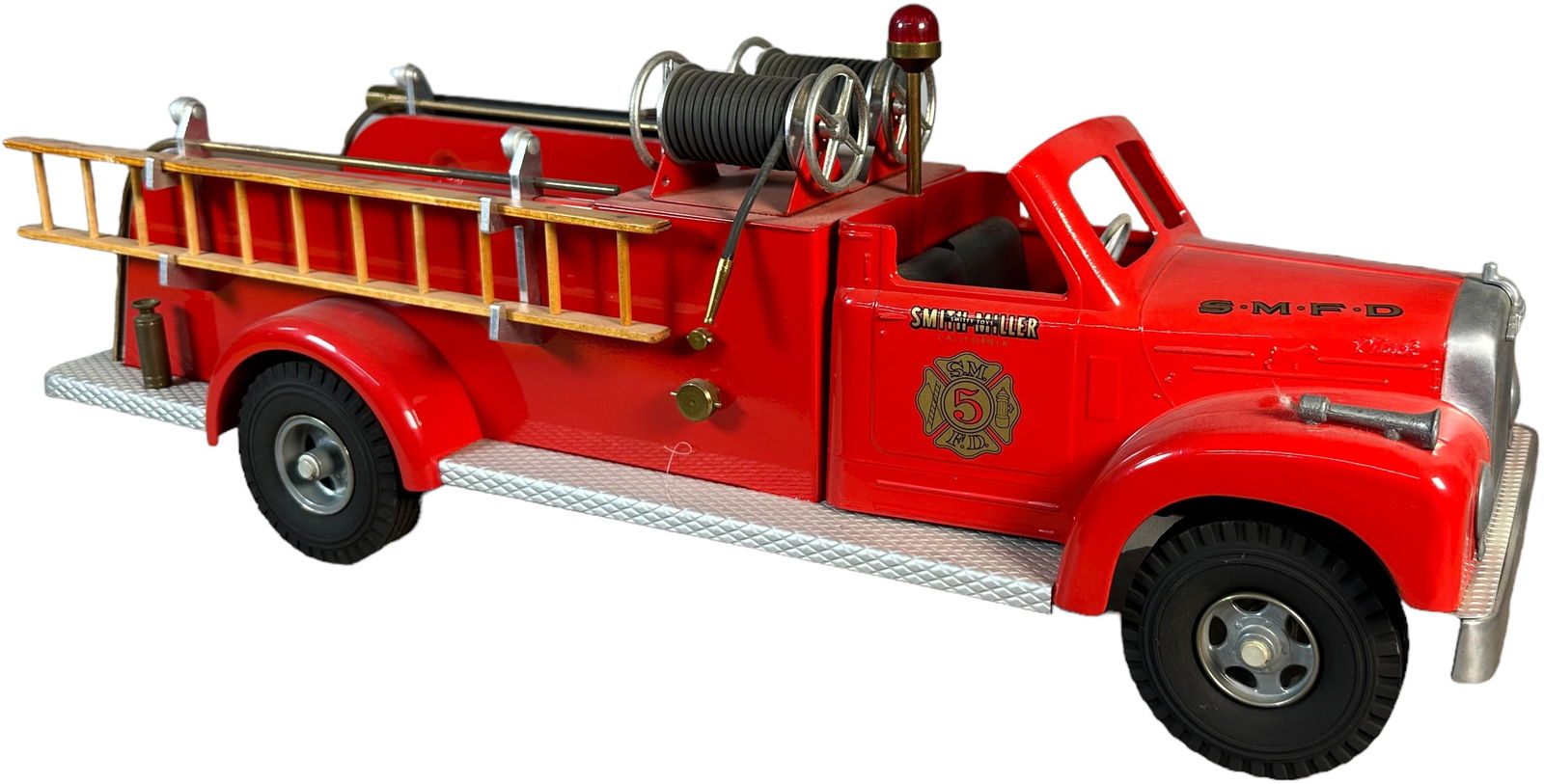 SMITH MILLER FIRE ENGINE TRUCK #5 (1 of 3)