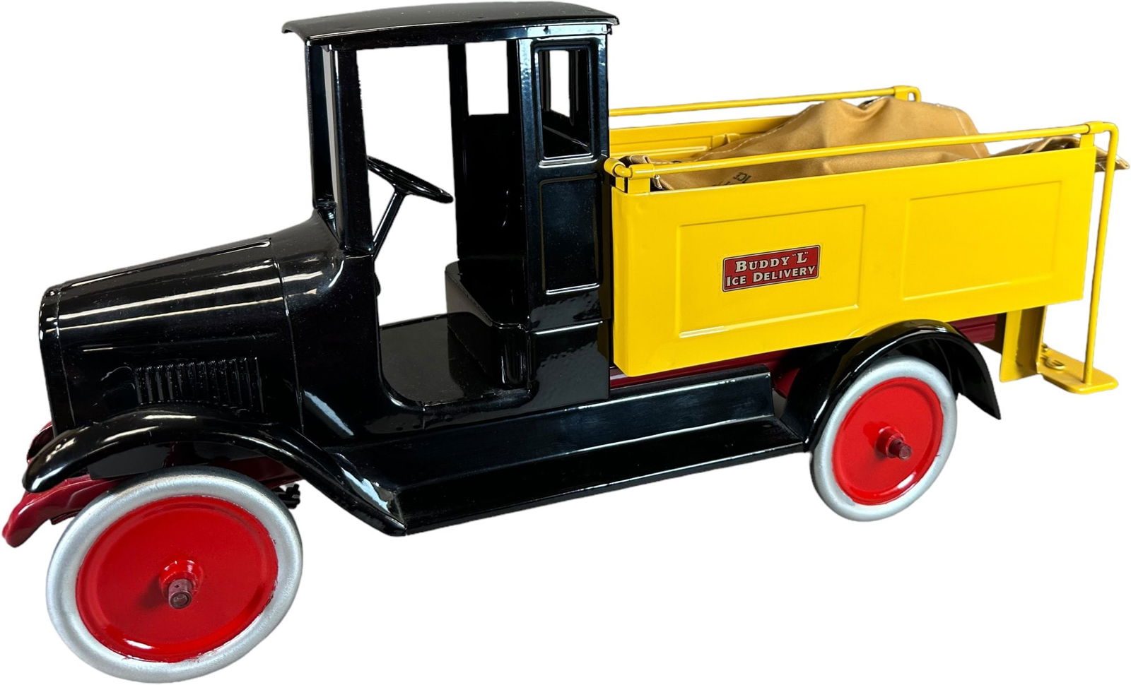 BUDDY L ICE DELIVERY TRUCK (1 of 9)