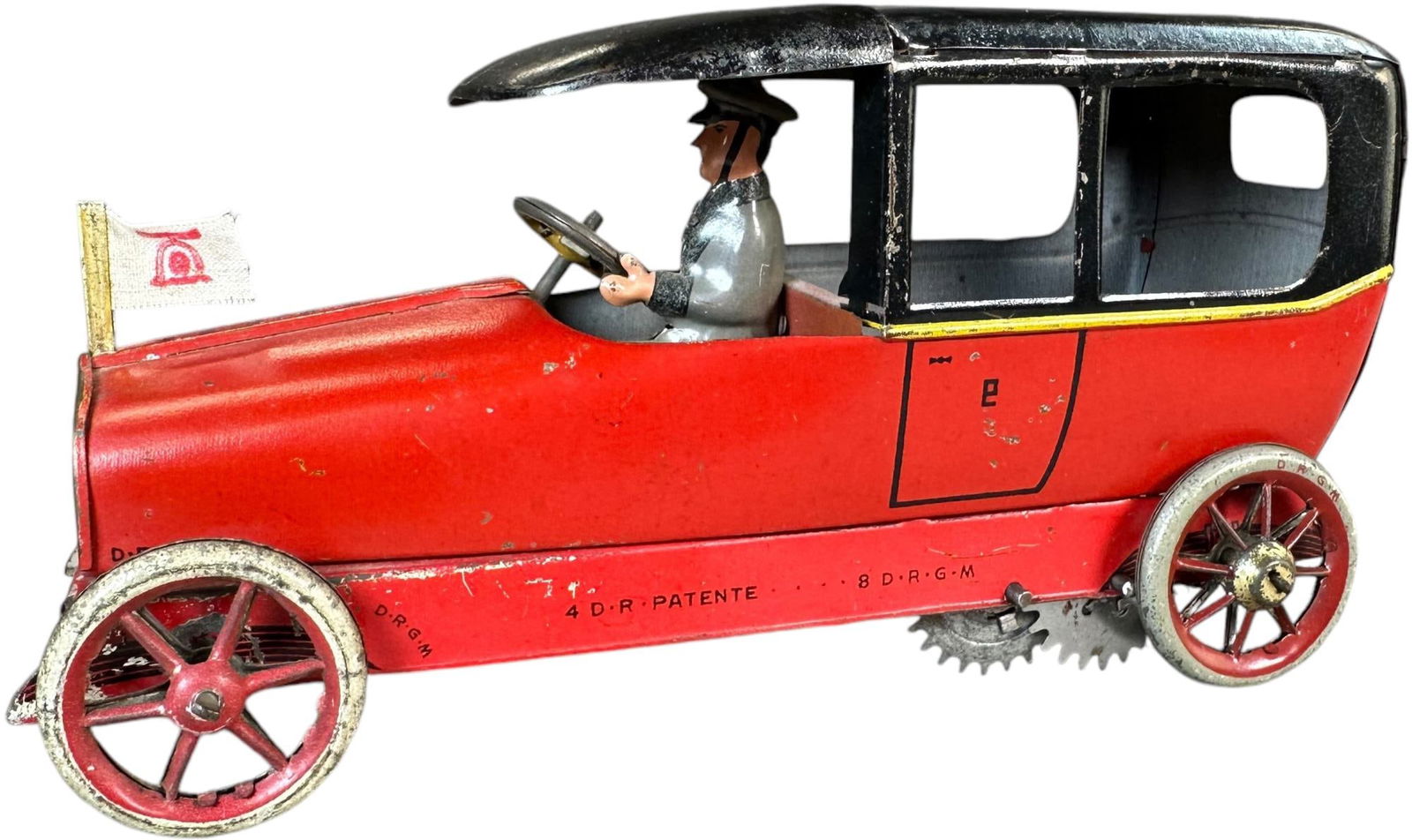 LEHMANN ITO SEDAN (1 of 8)