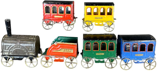 TIN FRENCH FLOOR TRAIN SET