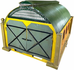 LARGE MARKLIN NO.2111 ENGINE SHED