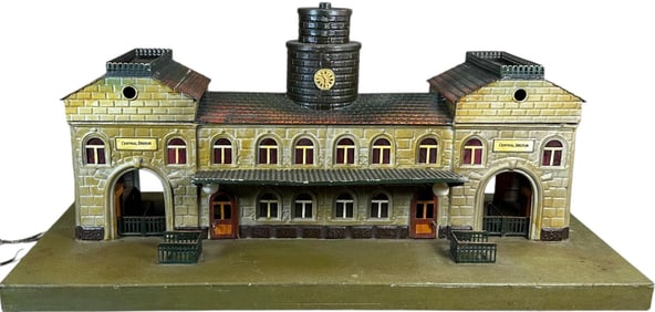 MARKLIN STATION WITH ENGLISH WRITING