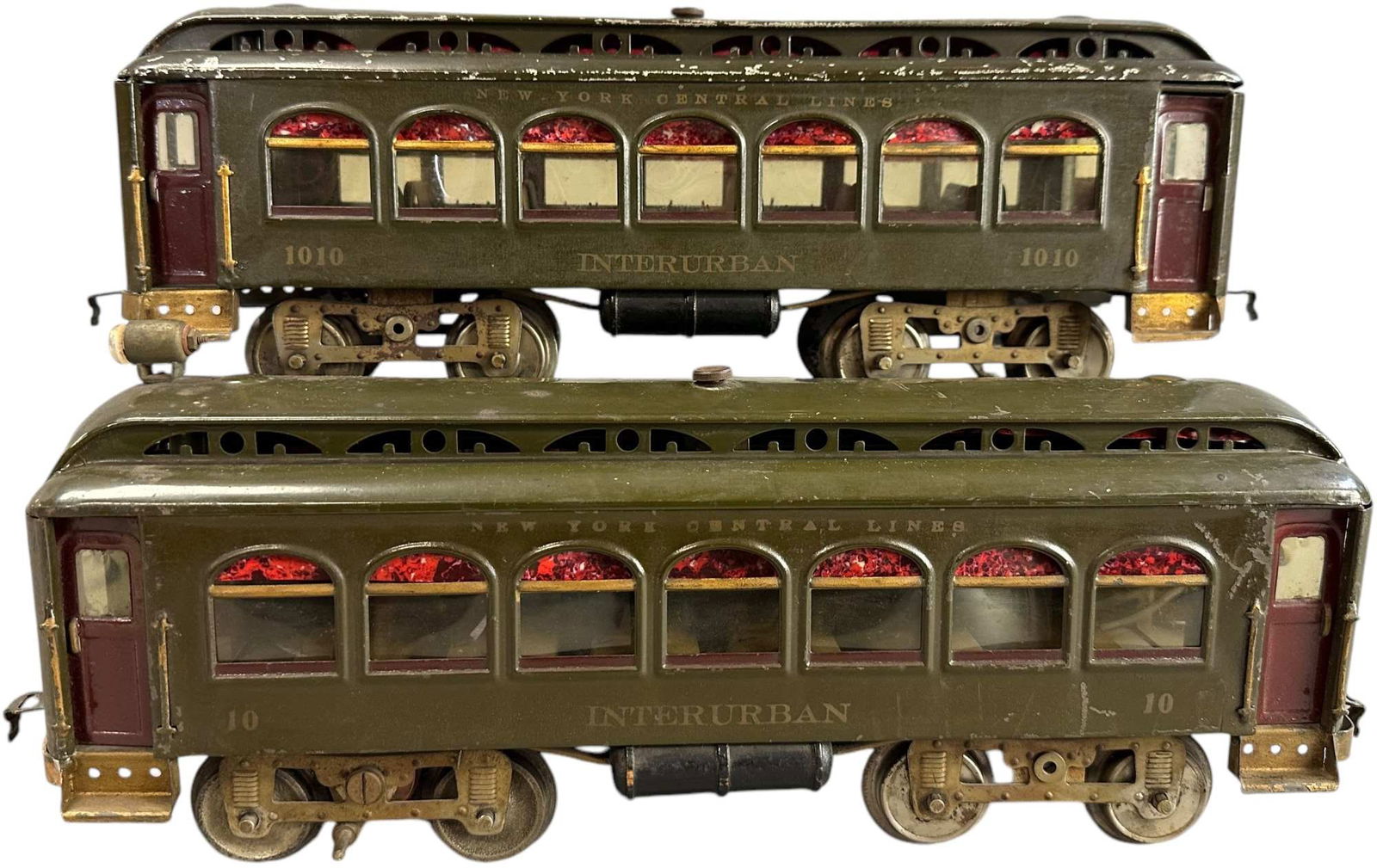 LIONEL INTERURBAN TROLLEY AND TRAILER (1 of 7)