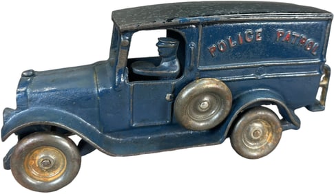 DENT POLICE PATROL VAN