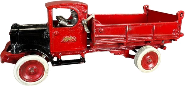 ARCADE WHITE DUMP TRUCK