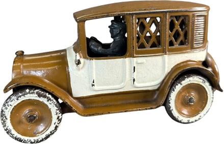 ARCADE BROWN AND WHITE CAB STILL BANK