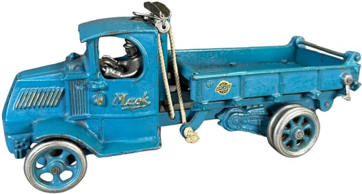 ARCADE MACK T-BAR DUMP TRUCK