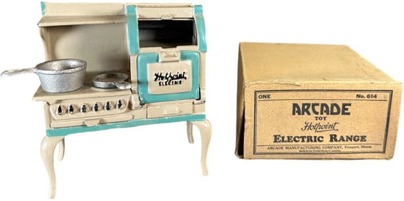 BOXED ARCADE HOTPOINT ELECTRIC RANGE