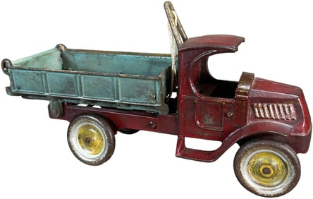 KENTON MACK LIFT DUMP TRUCK