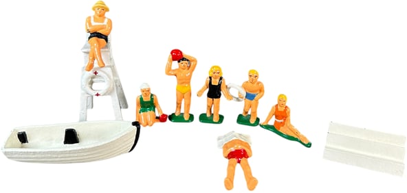 GREY IRON BEACH FIGURES